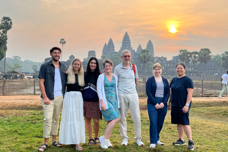 Angkor Wat sunrise & Small Circuit by Tuk Tuk lady driver